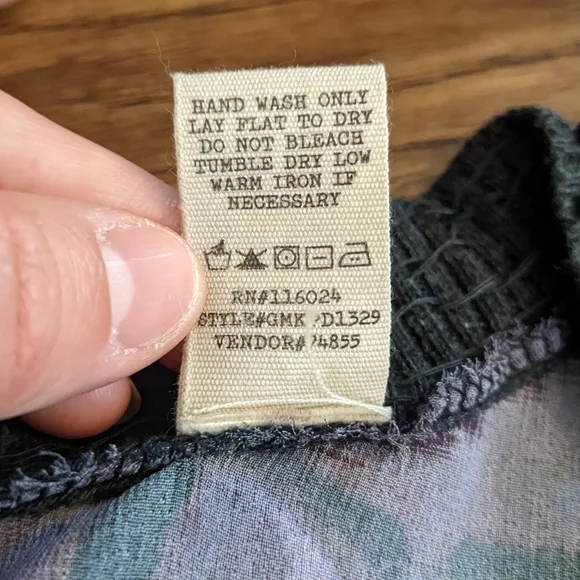 Gimmicks by BKE Black Boho Vest - Picture 15 of 15